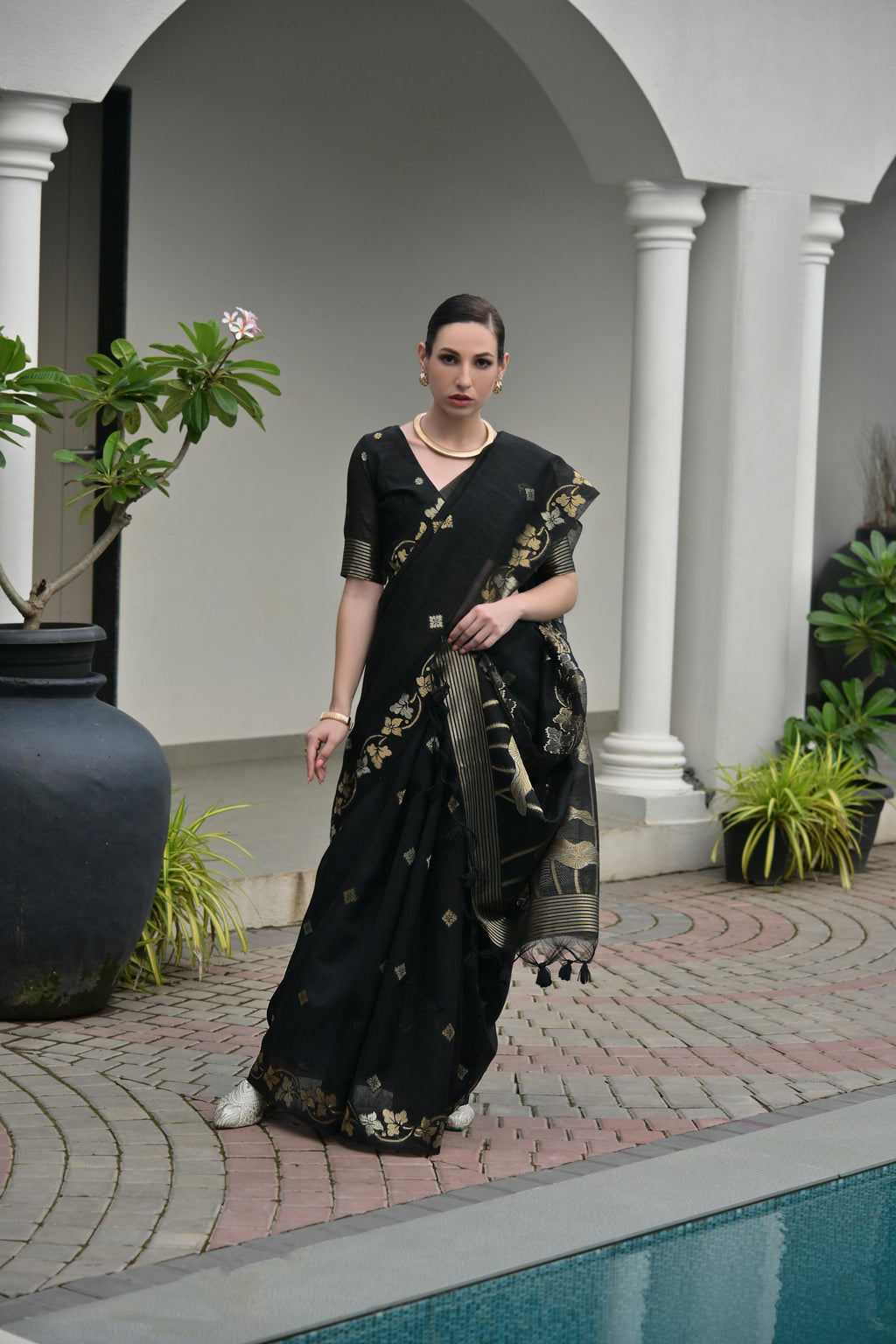 Jyoti Fashion Women's Black Soft Jute Linen Silk Zari Woven Saree with Blouse | Grocsy