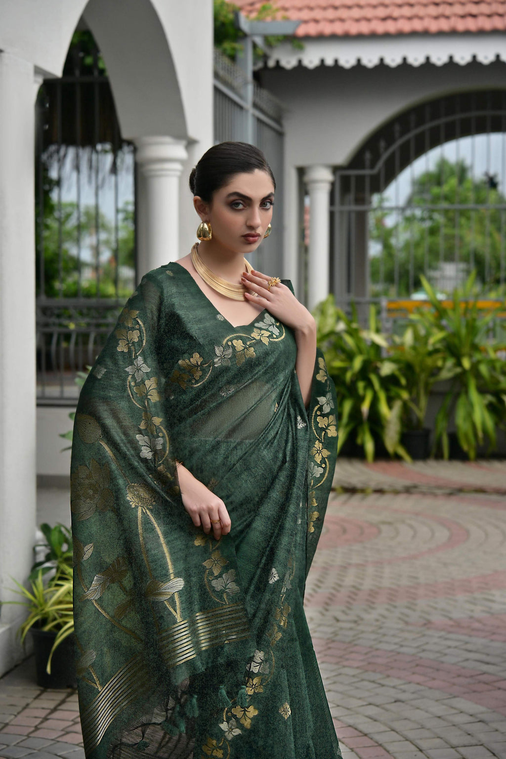 Jyoti Fashion Women's Bottle Green Soft Jute Linen Silk Zari Woven Saree with Blouse | Grocsy