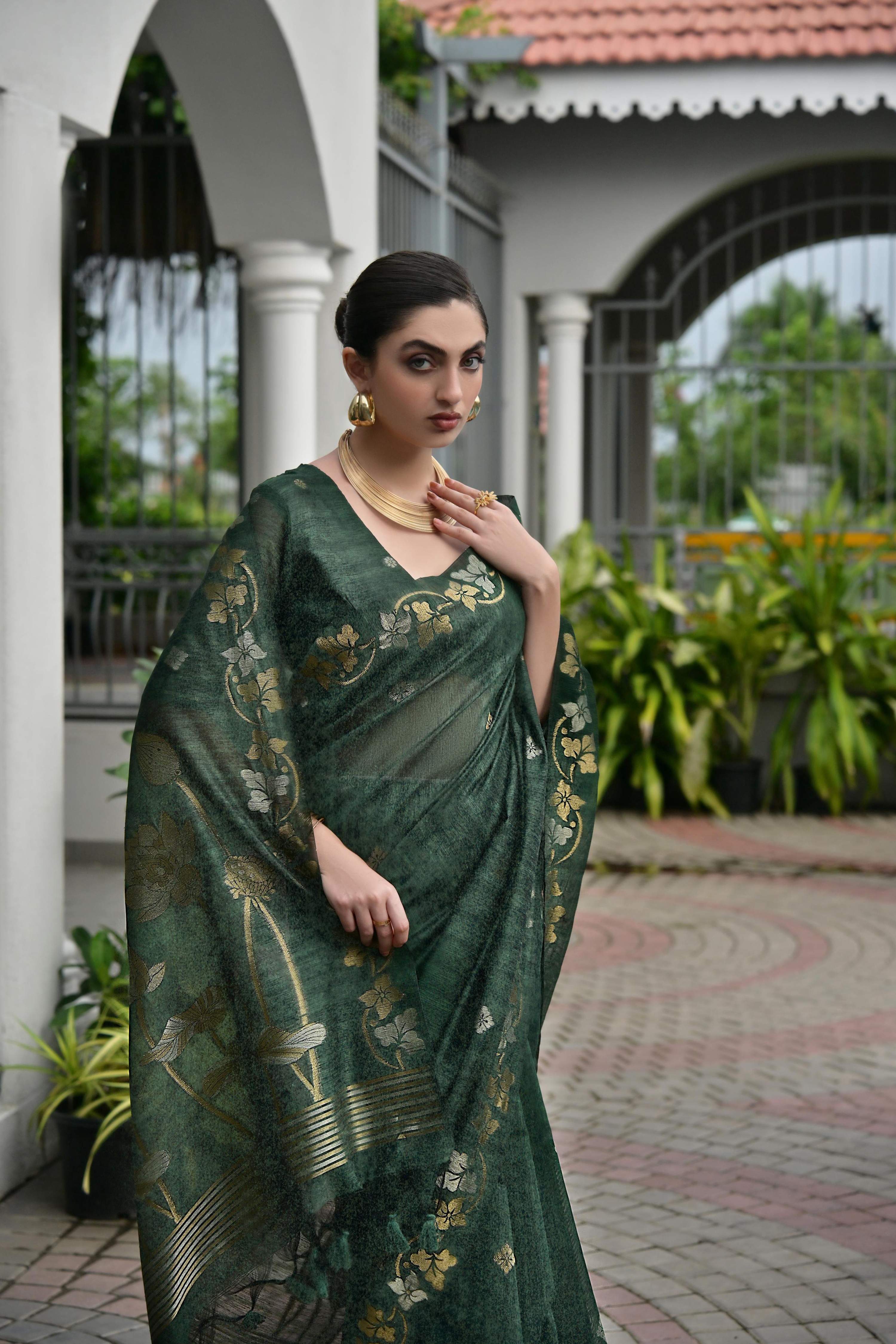 Jyoti Fashion Women's Bottle Green Soft Jute Linen Silk Zari Woven Saree with Blouse | Grocsy