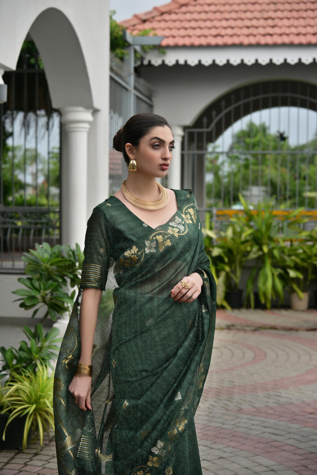 Jyoti Fashion Women's Bottle Green Soft Jute Linen Silk Zari Woven Saree with Blouse | Grocsy