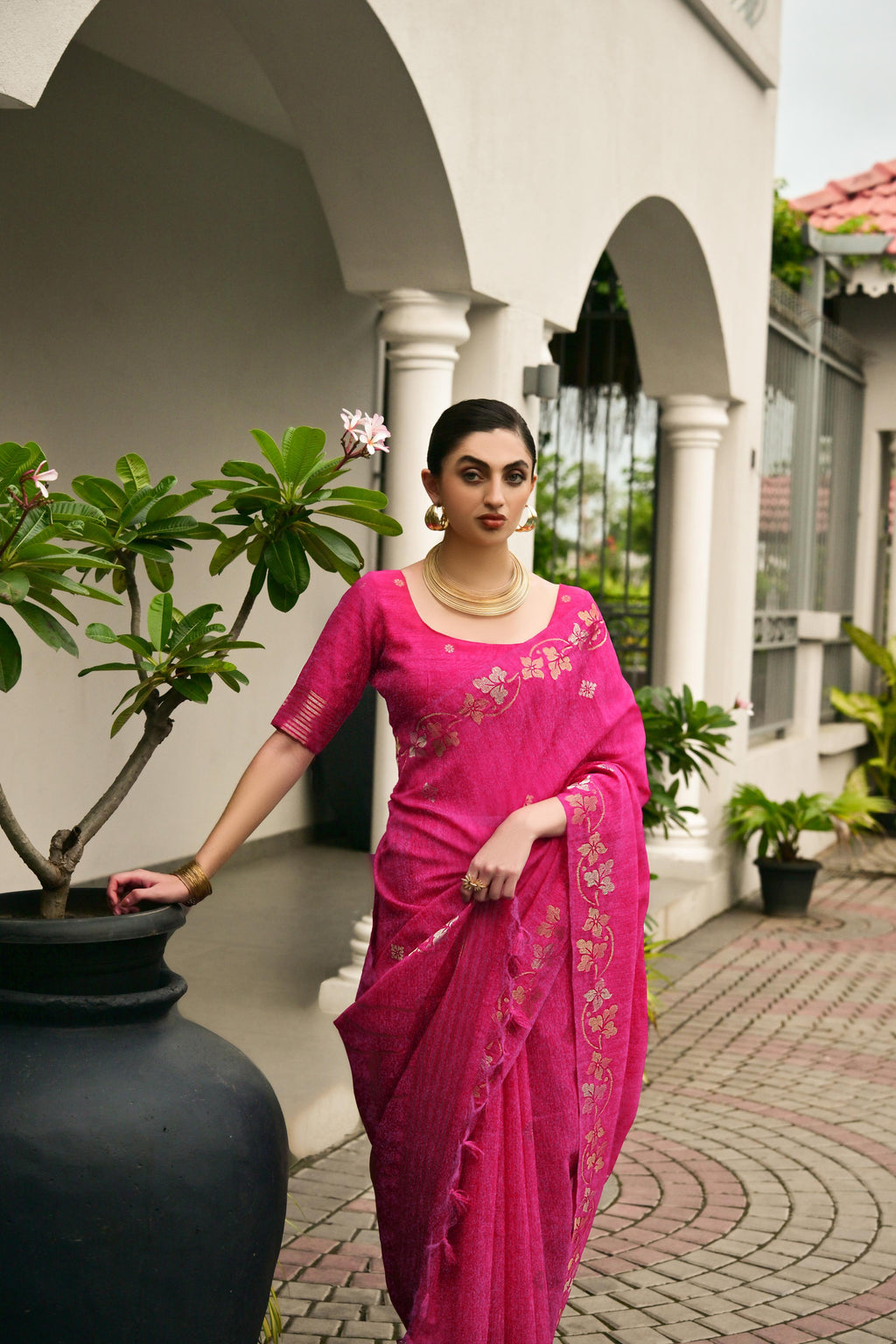 Jyoti Fashion Women's Pink Soft Jute Linen Silk Zari Woven Saree with Blouse | Grocsy