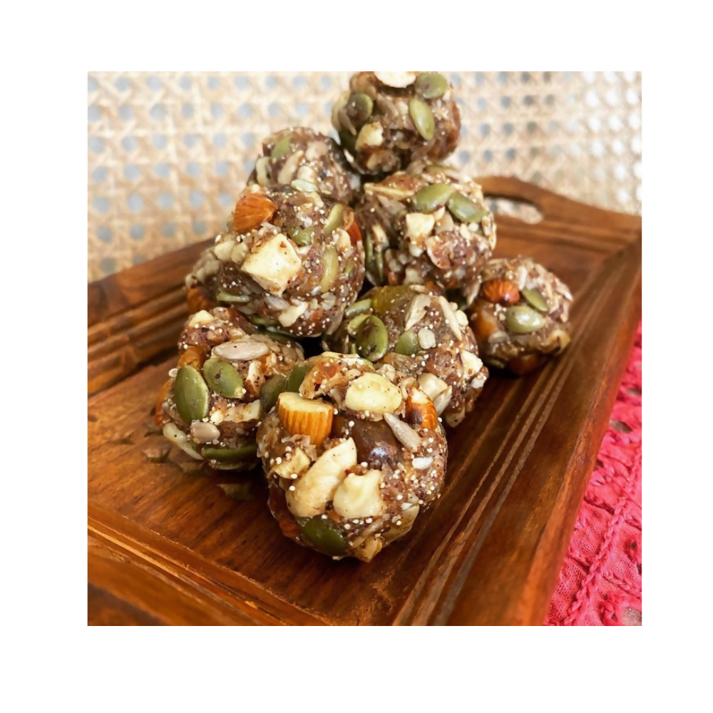 Mylapore Kitchens Dry Fruits Laddu - with honey | Grocsy