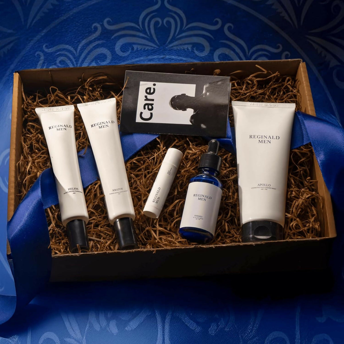 Reginald Men Complete Care Kit (Face wash, Moisturiser, Sunscreen, Serum, Lip Balm) | Grocsy
