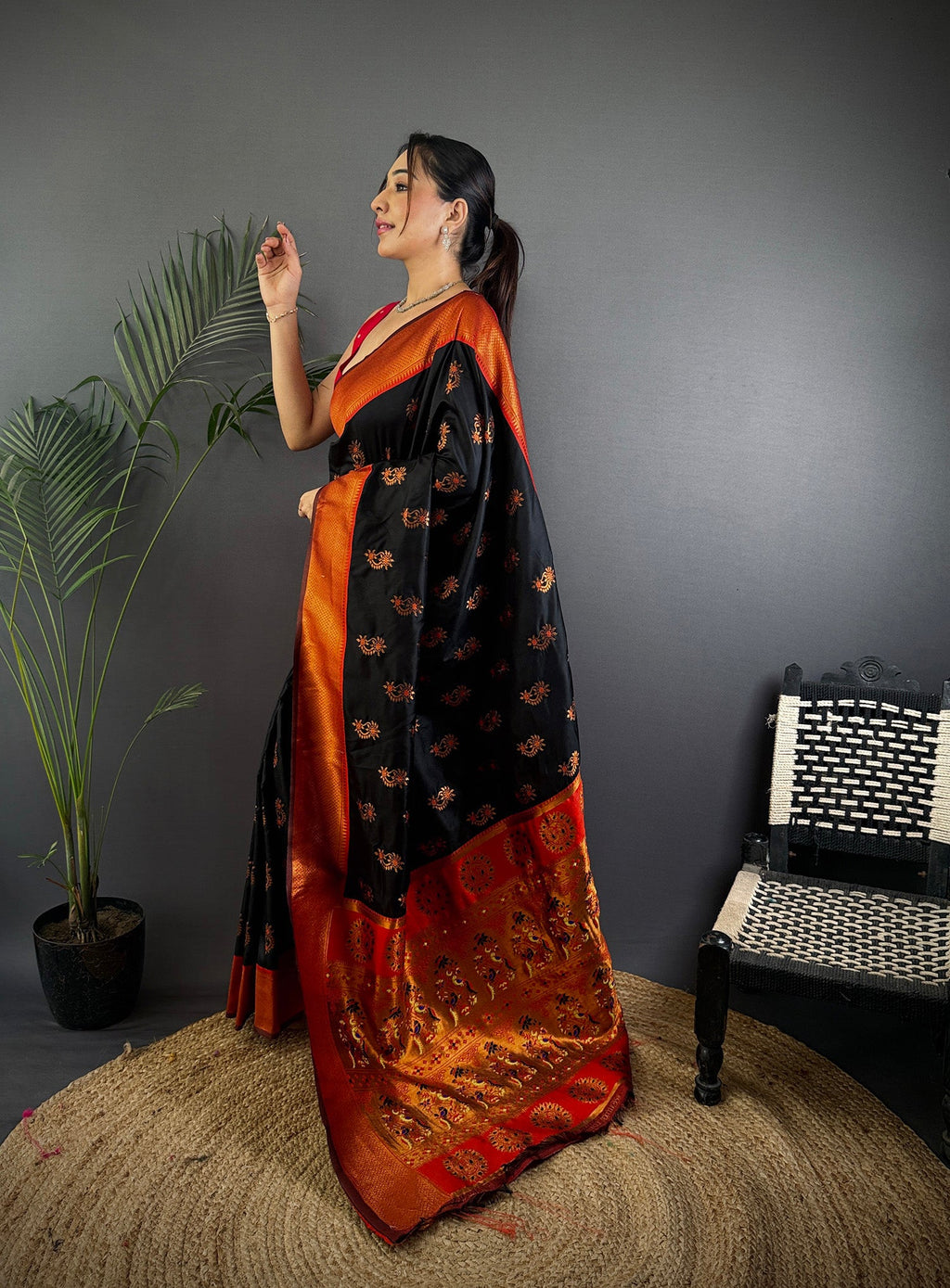 Elora Black Soft Silk Nath Meenakari Zari Work Paithani Saree | Grocsy