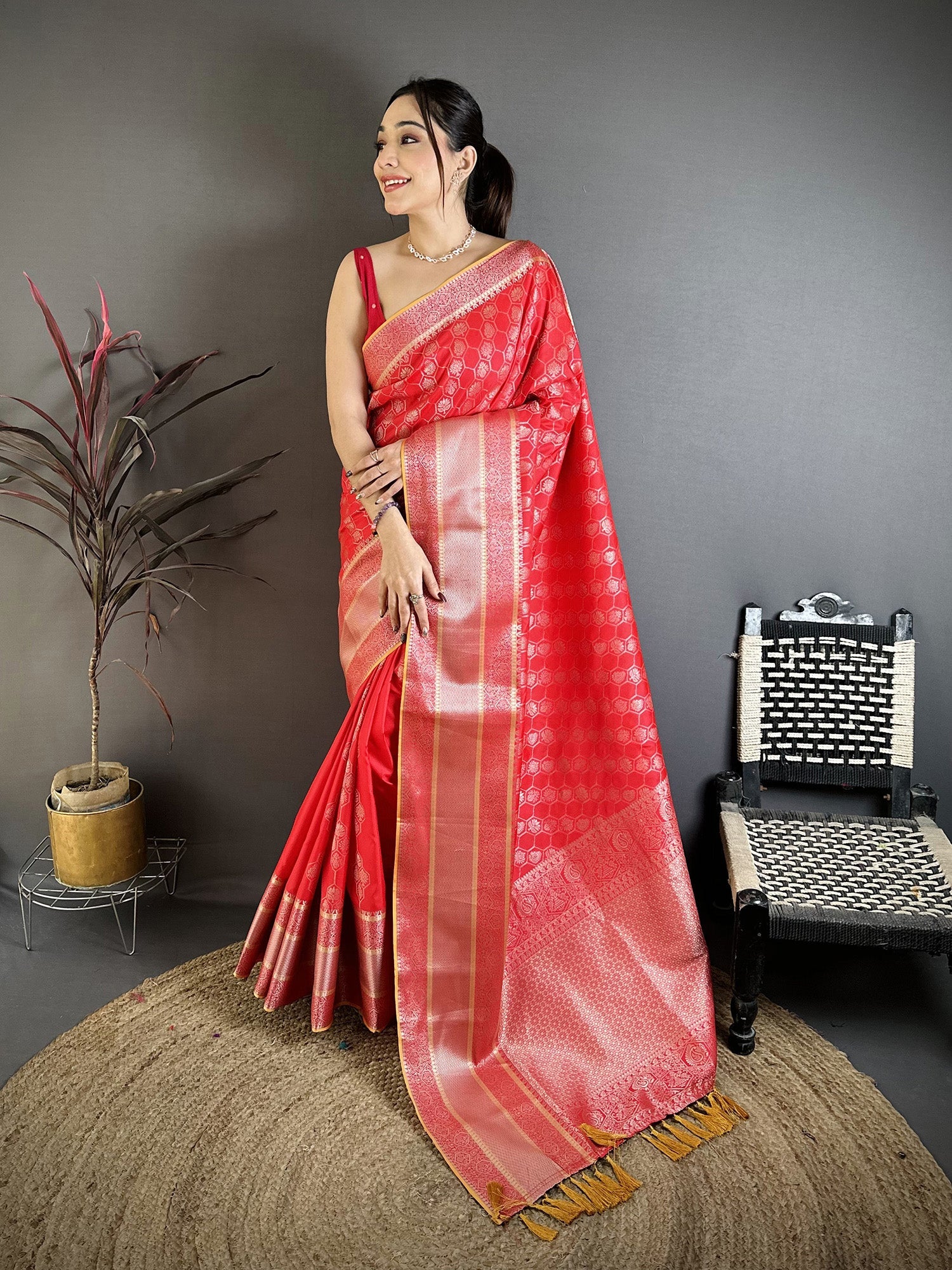 Elora Red Banarasi Silk  Delicate Patterns Kanjivaram Sarees | Grocsy