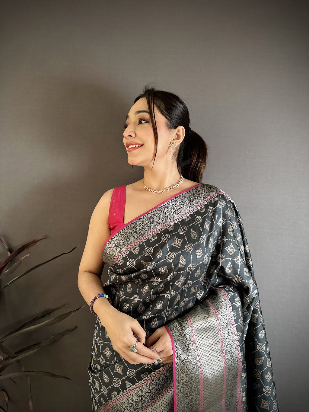 Elora Black Banarasi Silk Geometric Butta Kanjivaram Sarees | Grocsy