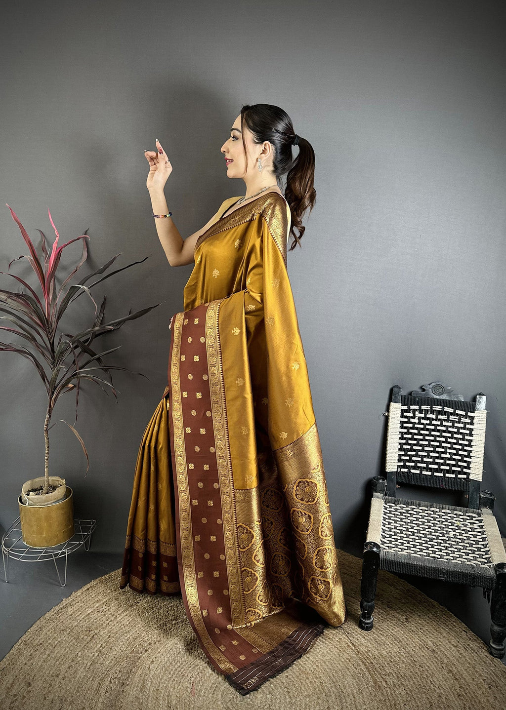 Elora Golden Bronze Soft Silk Small Floral Zari Butti Gold Zari Weaving Banarasi Saree | Grocsy