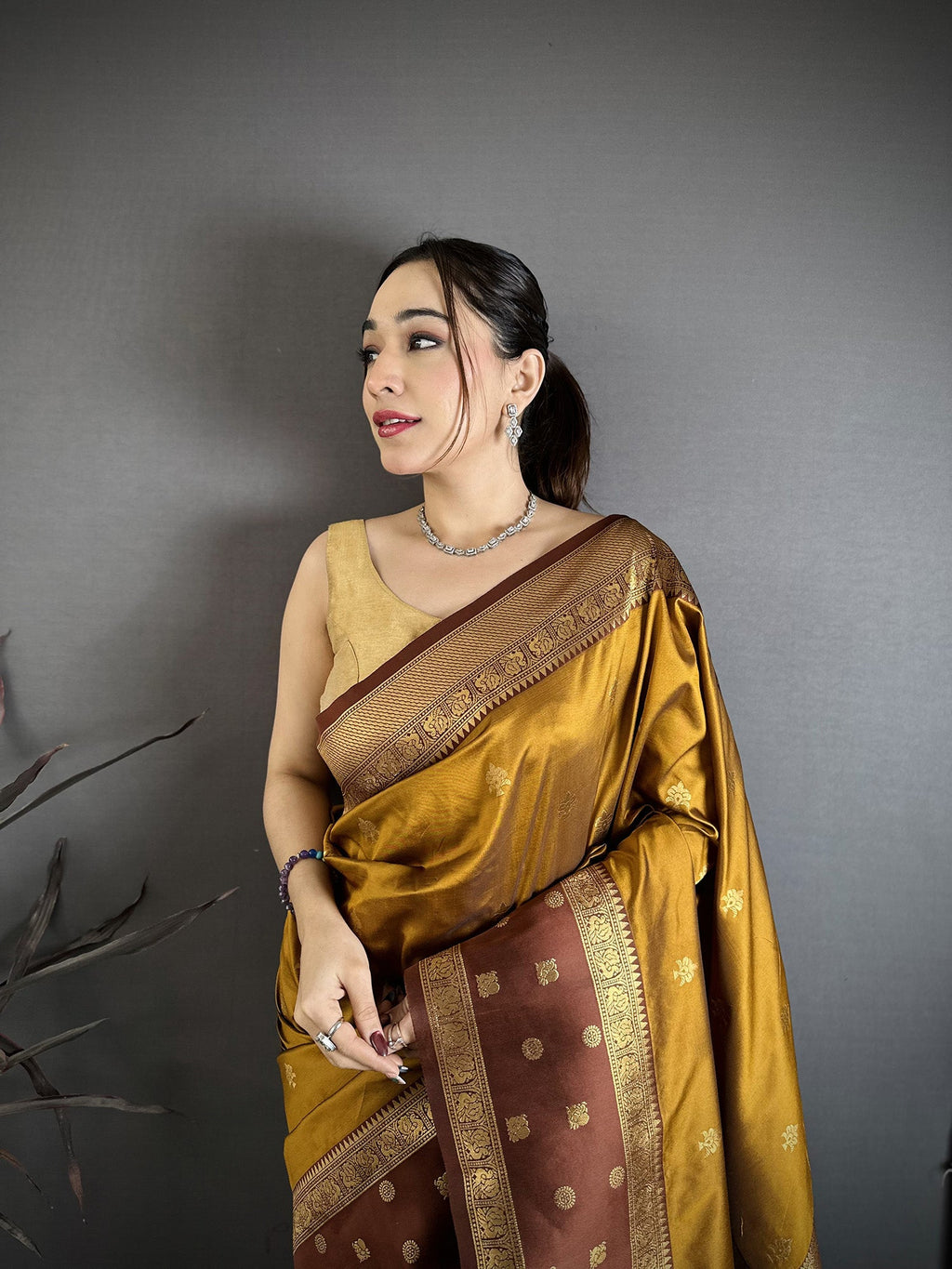 Elora Golden Bronze Soft Silk Small Floral Zari Butti Gold Zari Weaving Banarasi Saree | Grocsy