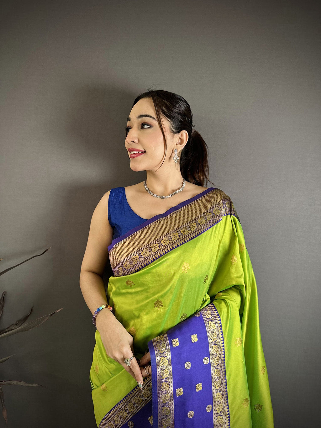 Elora Parrot Green Soft Silk Small Floral Zari Butti Gold Zari Weaving Banarasi Saree | Grocsy