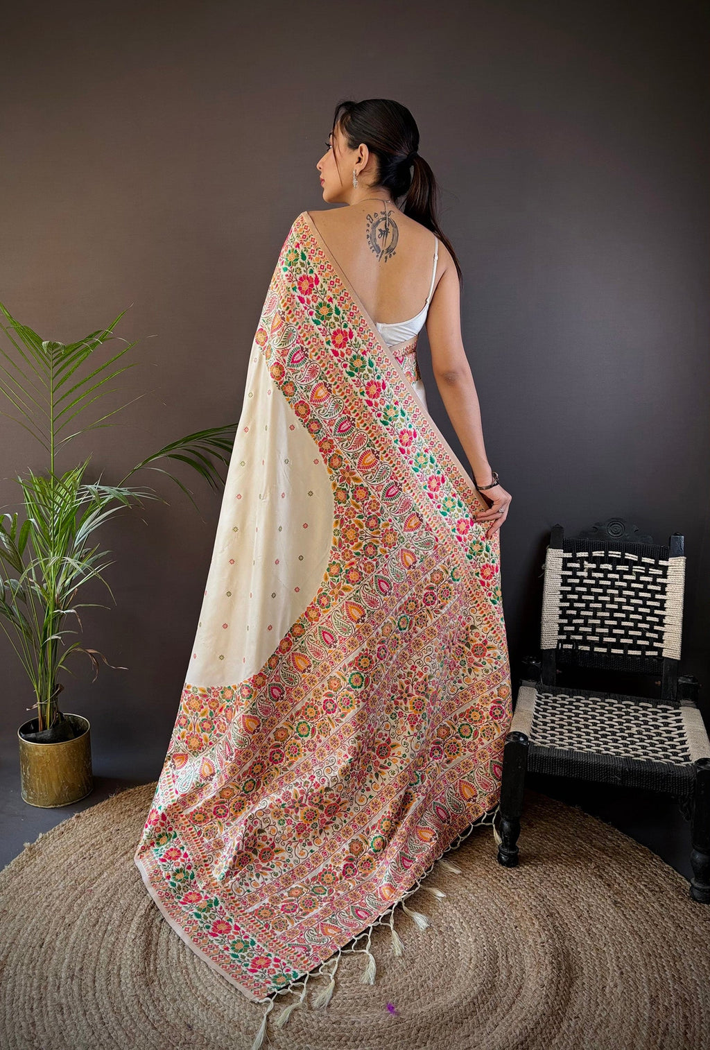 Elora White Silk Meena Weaving Pashmina Work Kashmiri Saree | Grocsy