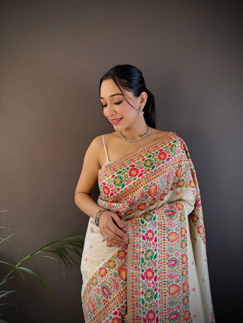 Elora White Silk Meena Weaving Pashmina Work Kashmiri Saree | Grocsy