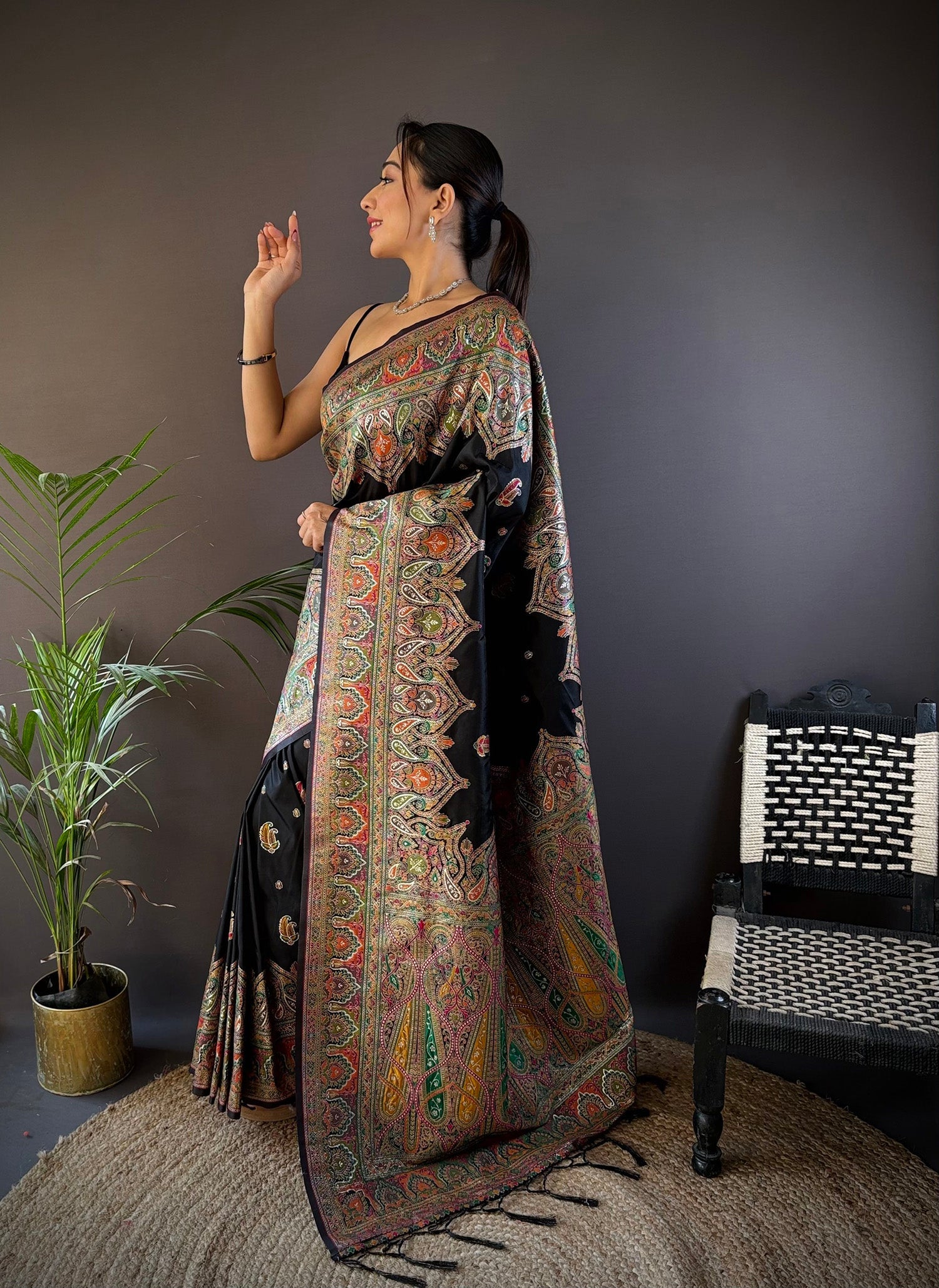 Elora Black Silk Meena Weaving Pashmina Work Kashmiri Saree | Grocsy