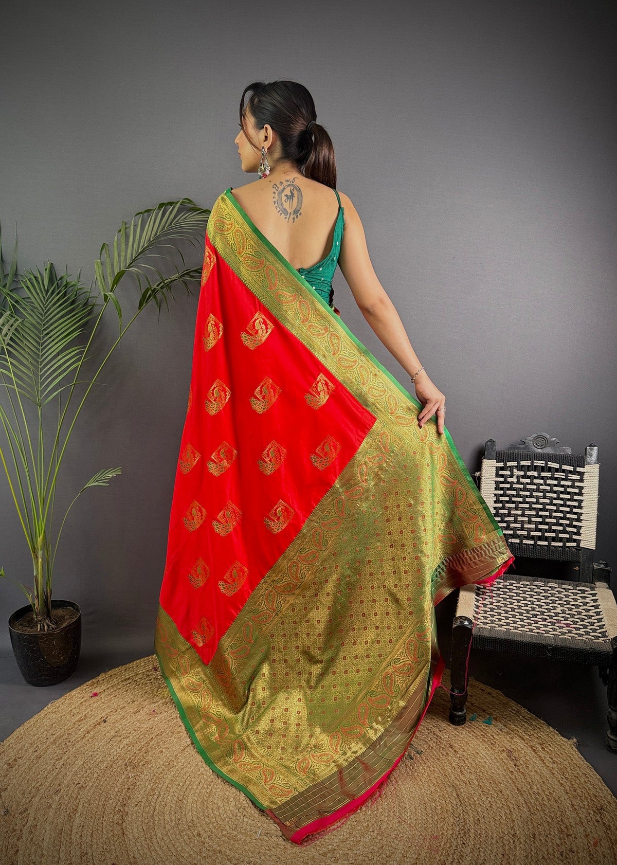 Elora Red Soft Silk Peacock Pattern Zari Weaving Contrast Border Banarasi Saree | Grocsy