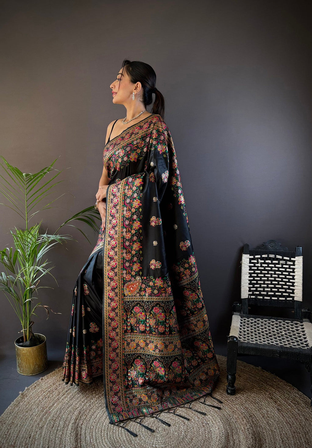 Elora Black Silk Meena Weaving Pashmina Work Kashmiri Saree | Grocsy