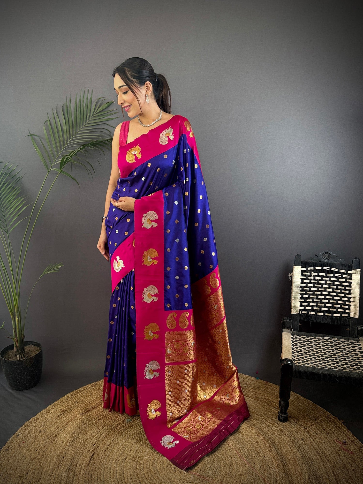 Elora Navy Blue Soft Silk Butti Zari Weaving Contrast Weaving Border Banarasi Saree | Grocsy