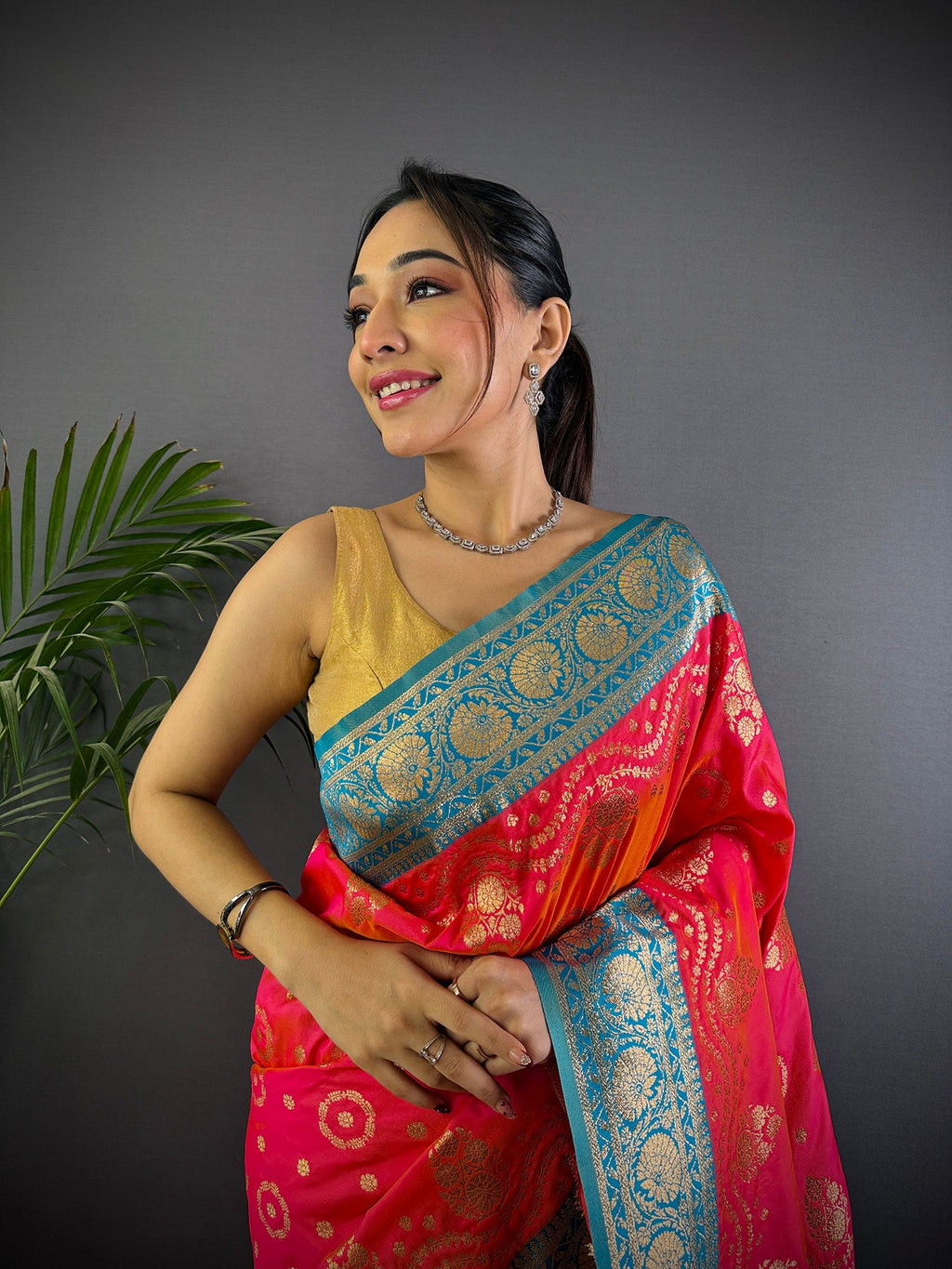 Elora Pink Soft Silk Butti Zari Weaving Contrast Weaving Border Banarasi Saree | Grocsy