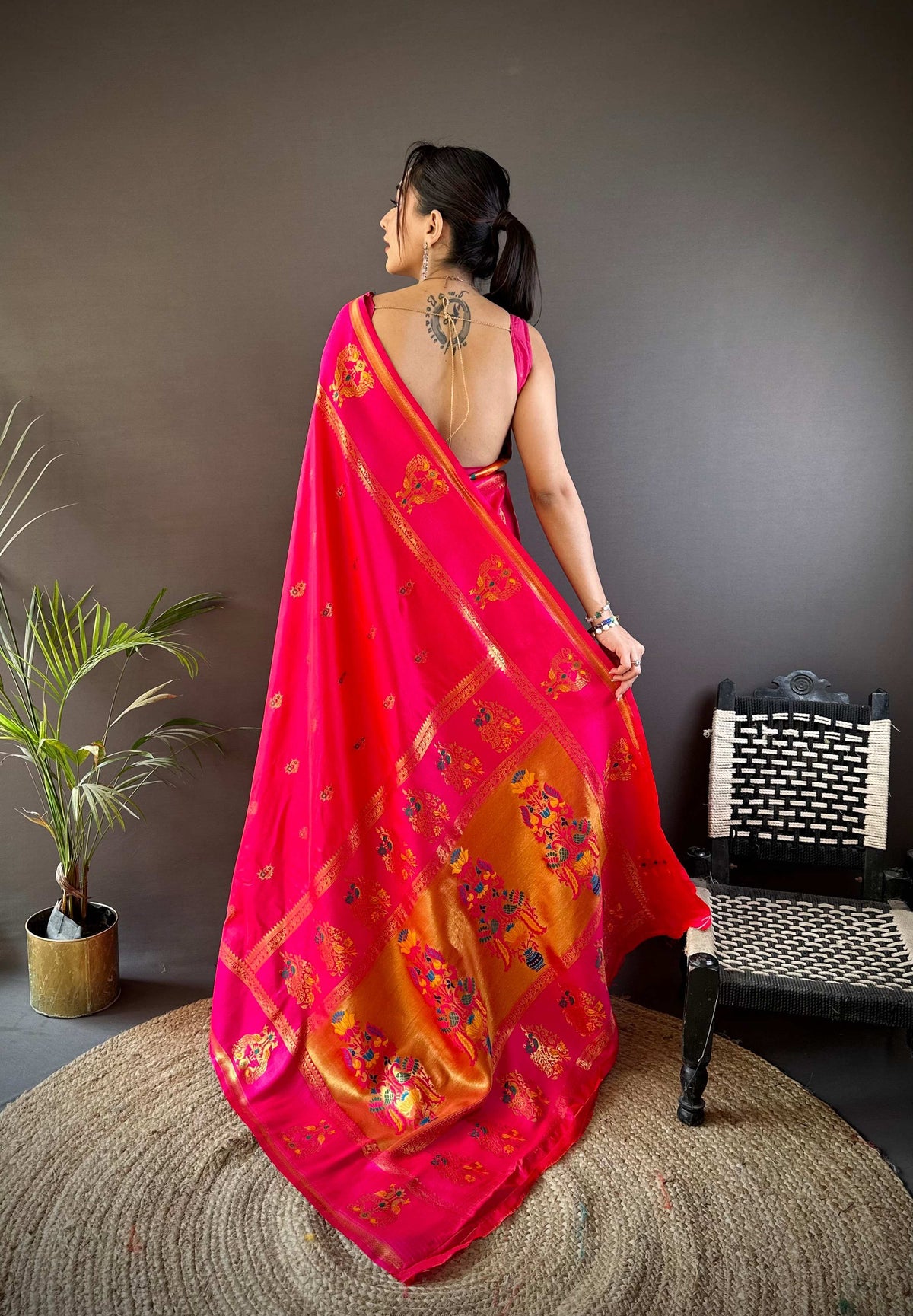 Elora Pink Soft Silk Meenakari Zari Weaving With Peacock Border Paithani Saree | Grocsy