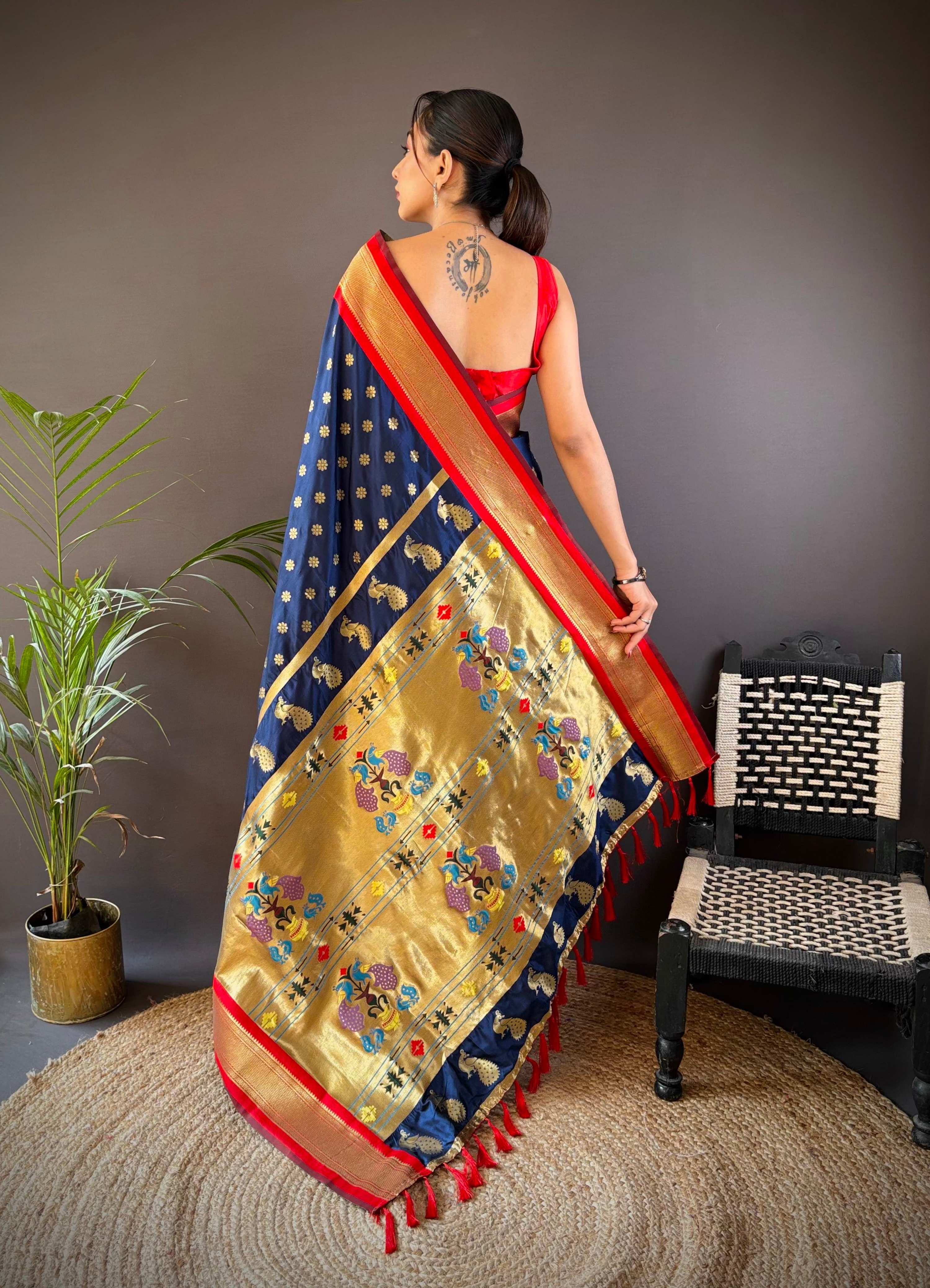 Elora Navy Blue Soft Silk Butti Zari Weaving Kanchipuram Saree | Grocsy