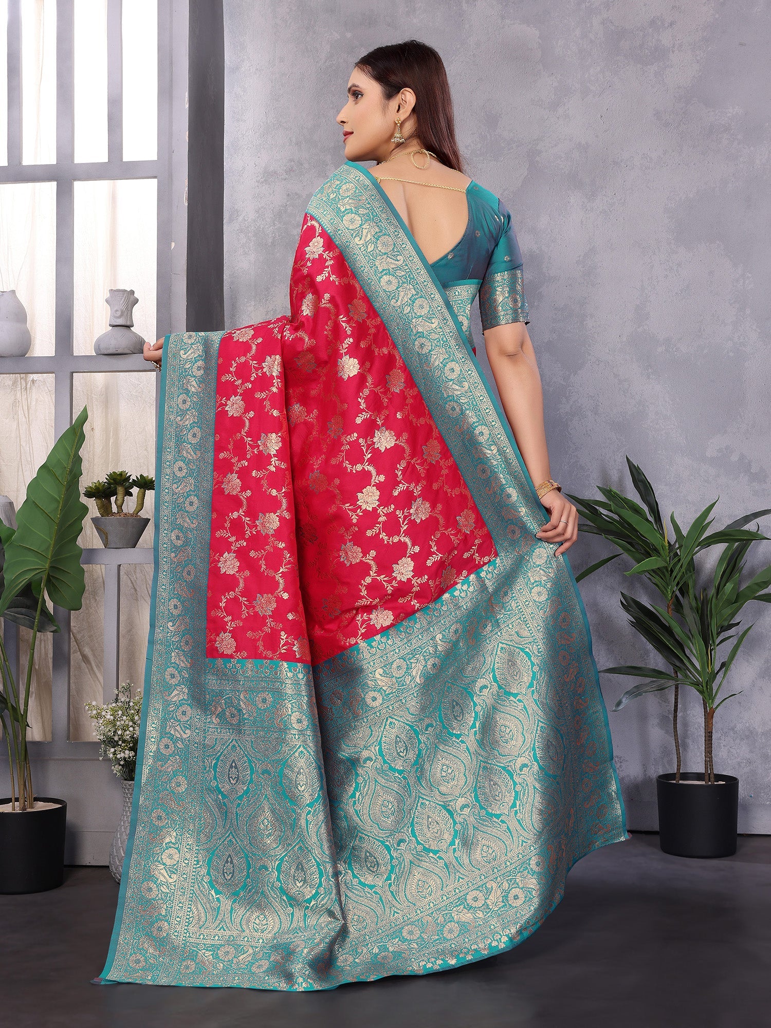 Elora Red Soft Silk Zari Zaal Weaving Banarasi With Contrast Blouse | Grocsy