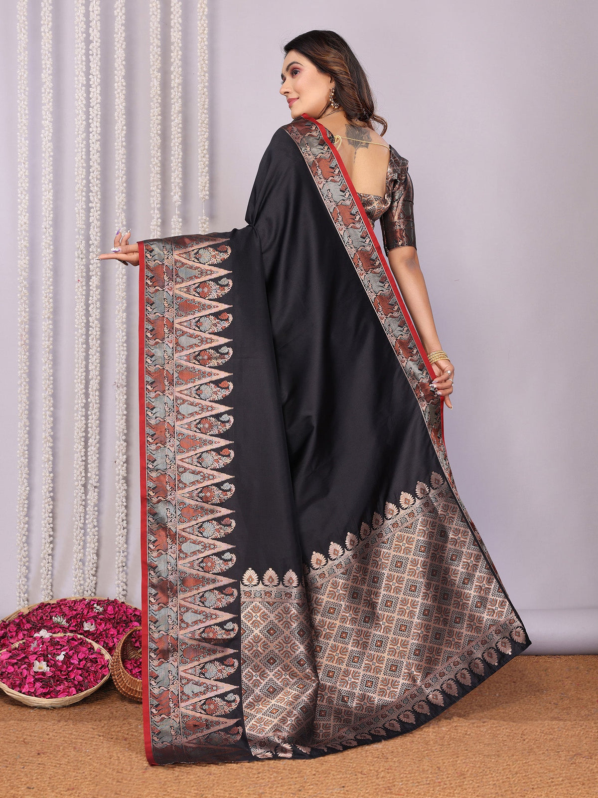 Elora Black Soft Silk Plain Zari Jacquard Weaving Banarasi Saree With Zari Weaving Border | Grocsy
