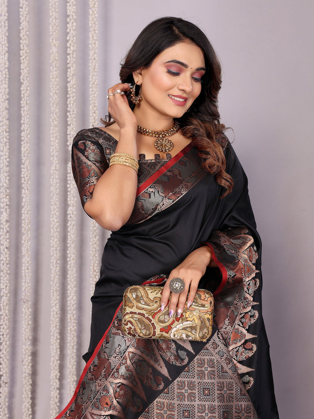 Elora Black Soft Silk Plain Zari Jacquard Weaving Banarasi Saree With Zari Weaving Border | Grocsy