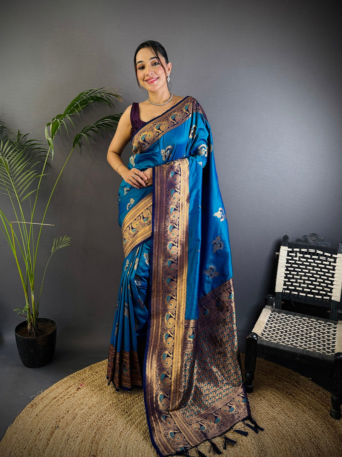 Elora Royal Blue Soft Silk Floral Butta Zari Weaving Banarasi With Peacock Zari Weaving Border | Grocsy
