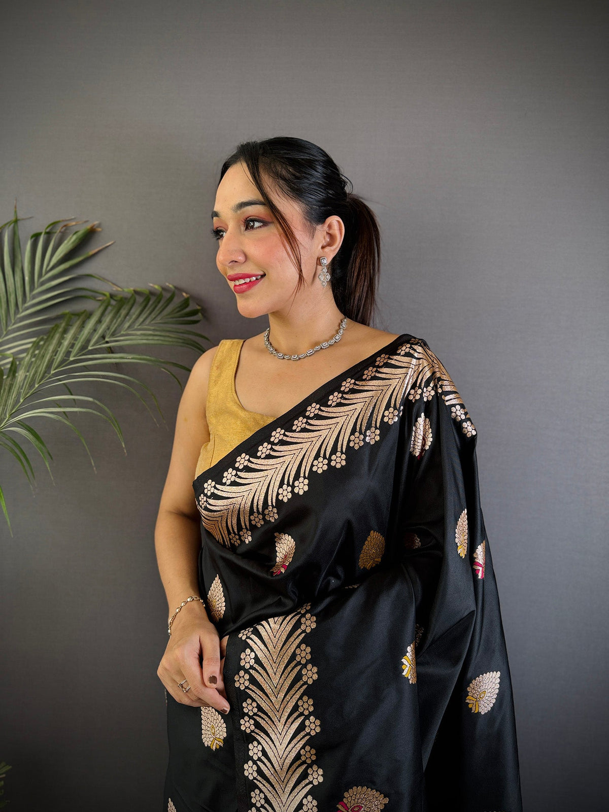 Elora Black Soft Silk Meenakari Zari Weaving Banarasi Saree | Grocsy