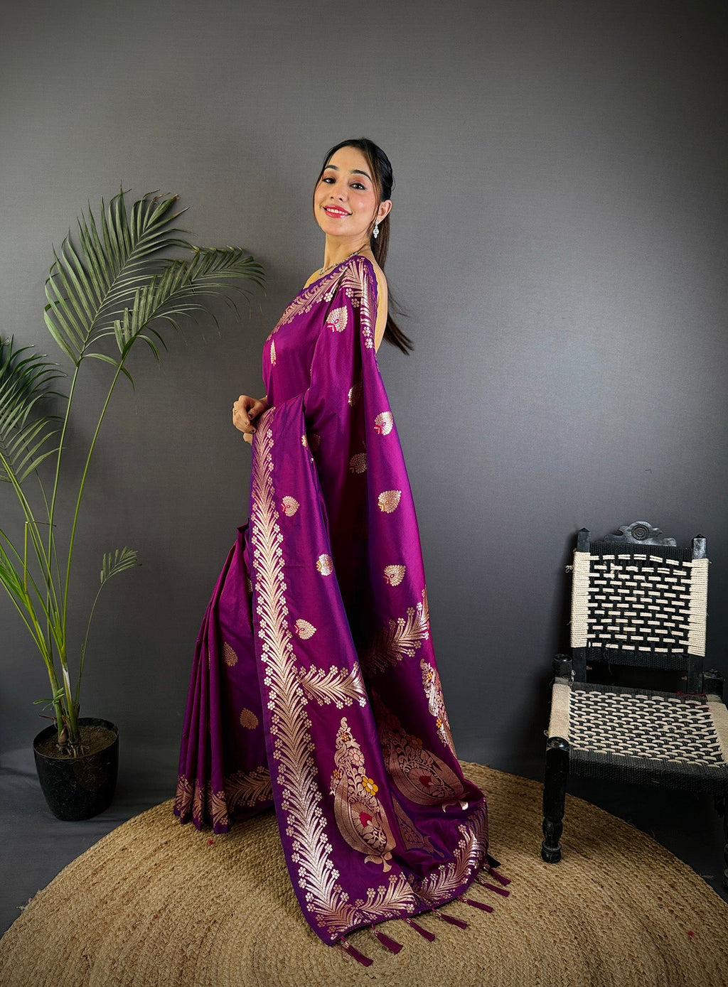 Elora Purple Soft Silk Meenakari Zari Weaving Banarasi Saree | Grocsy