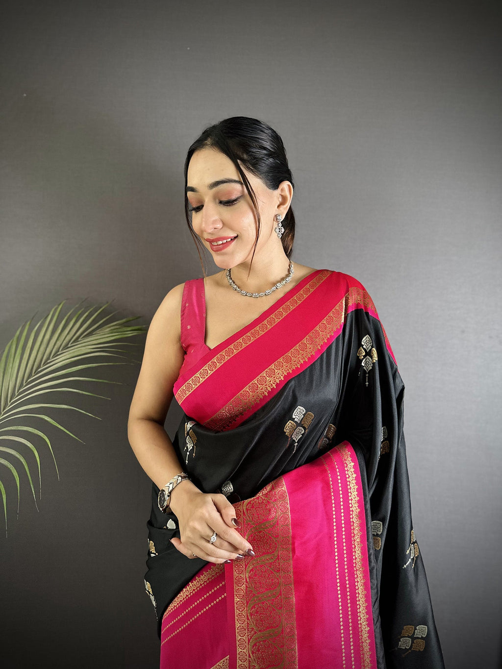 Elora Black Soft Silk Woven Dual Zari Work Banarasi Saree | Grocsy