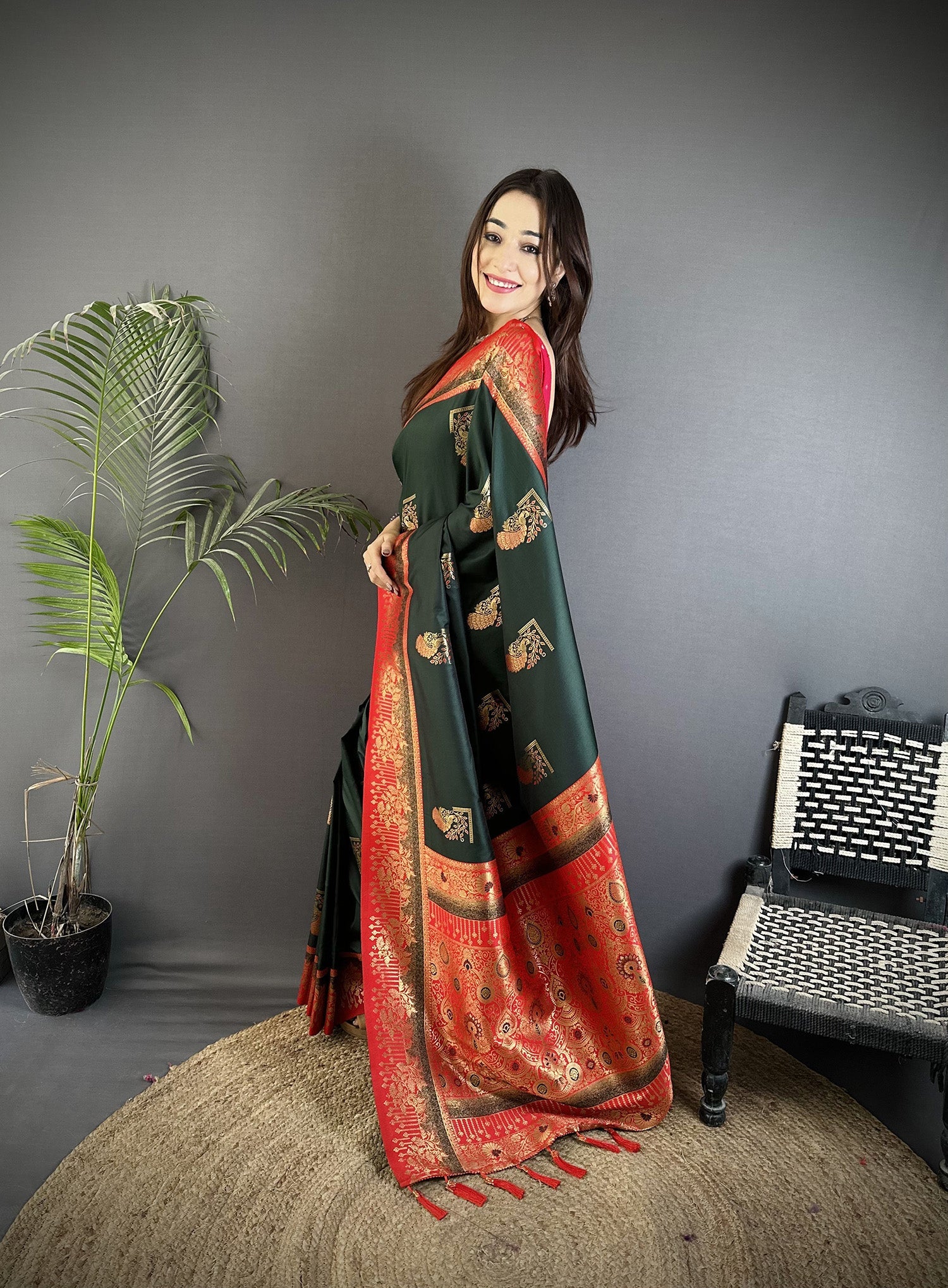 Elora Dark Green Soft Silk Dual Zari Peacock Butta Worked Banarasi Saree | Grocsy