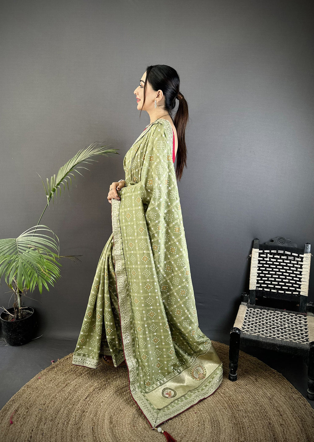 Elora Mehendi Green Vichitra Silk Bandhej Bandhani With Stone & Sequence Work Saree | Grocsy