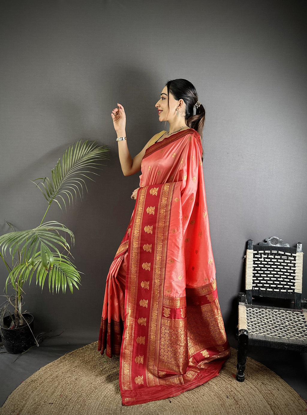 Elora Peach Soft Silk Banarasi Zari Woven Butti Weaving Saree | Grocsy