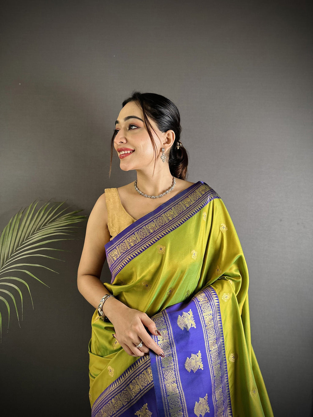Elora Green Soft Silk Banarasi Zari Woven Butti Weaving Saree | Grocsy