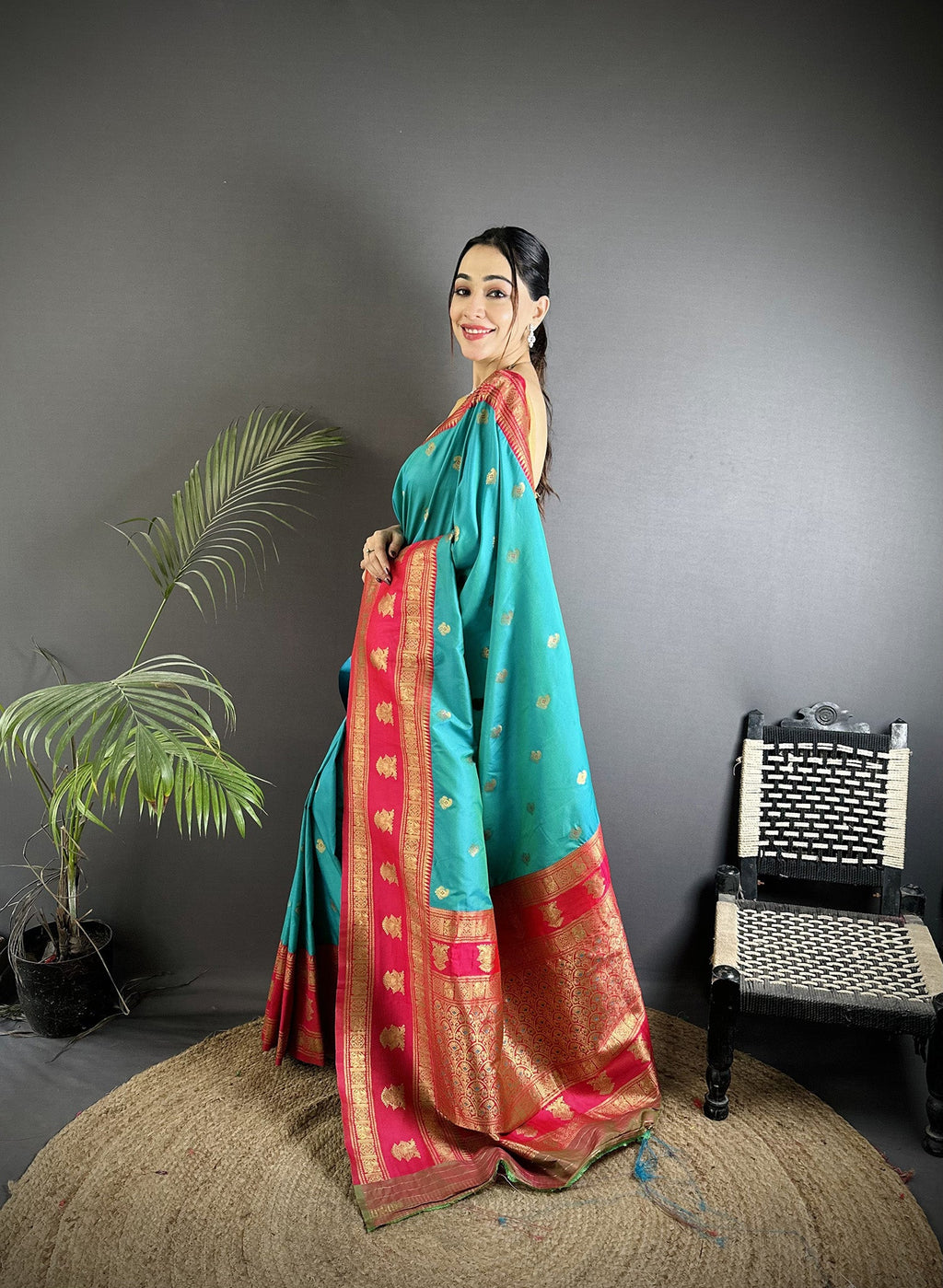 Elora Sea Green Soft Silk Banarasi Zari Woven Butti Weaving Saree | Grocsy