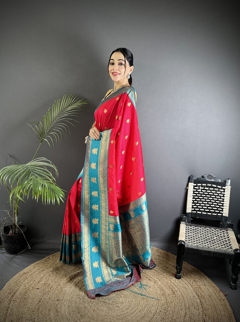 Elora Hot Pink Soft Silk Banarasi Zari Woven Butti Weaving Saree | Grocsy