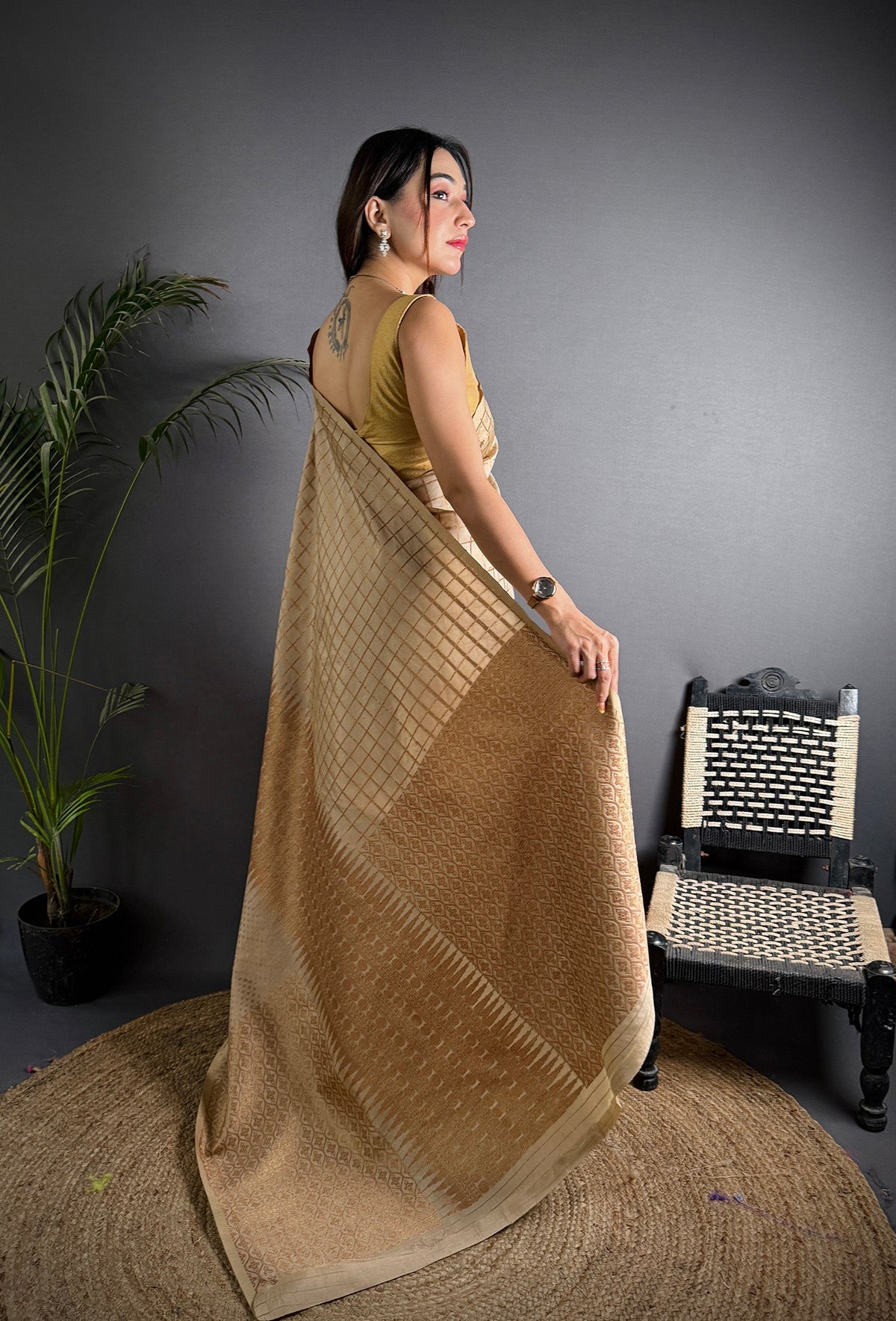 Elora Ivory Soft Lichi Silk Banarasi Khicha Zari Work Saree | Grocsy