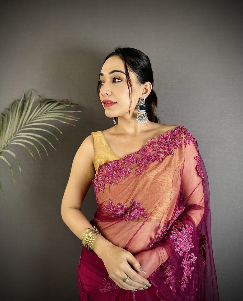 Joban Fashion Fuchsia Georgette Floral Embroidered Saree | Grocsy
