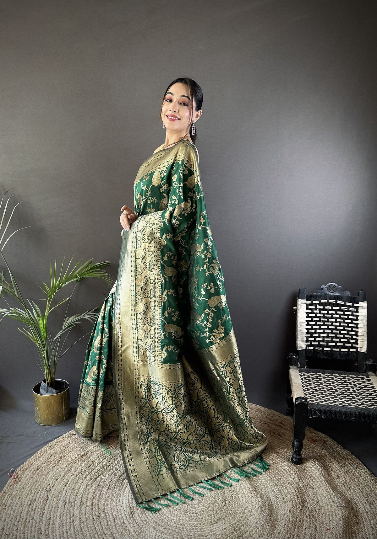 Joban Fashion Dark Green Banarasi Soft Lichi Silk Floral and Zari Pattern Saree | Grocsy