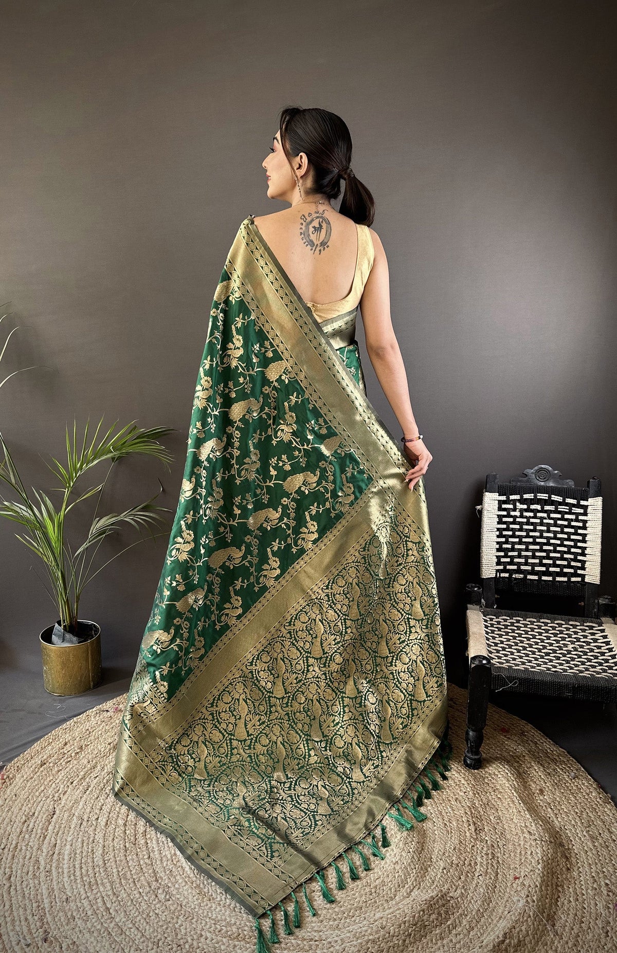 Joban Fashion Dark Green Banarasi Soft Lichi Silk Floral and Zari Pattern Saree | Grocsy