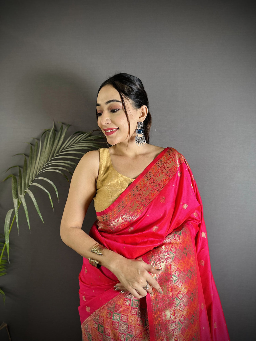 Joban Fashion Pink Soft Lichi Silk Multicolour Minakari Weaving Saree | Grocsy