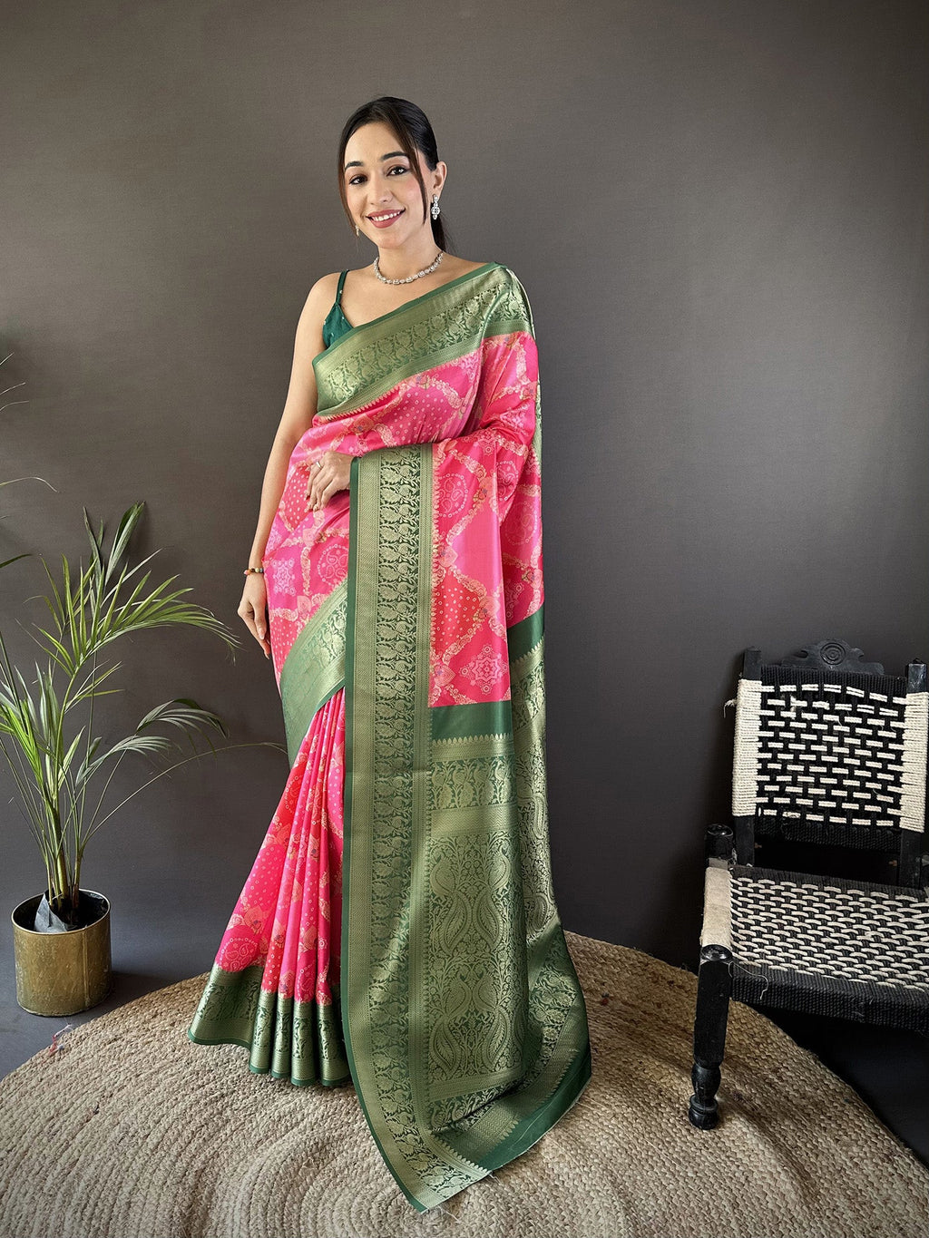 Joban Fashion Pink Soft Lichi Silk Rangcut Jacquard weave Saree | Grocsy
