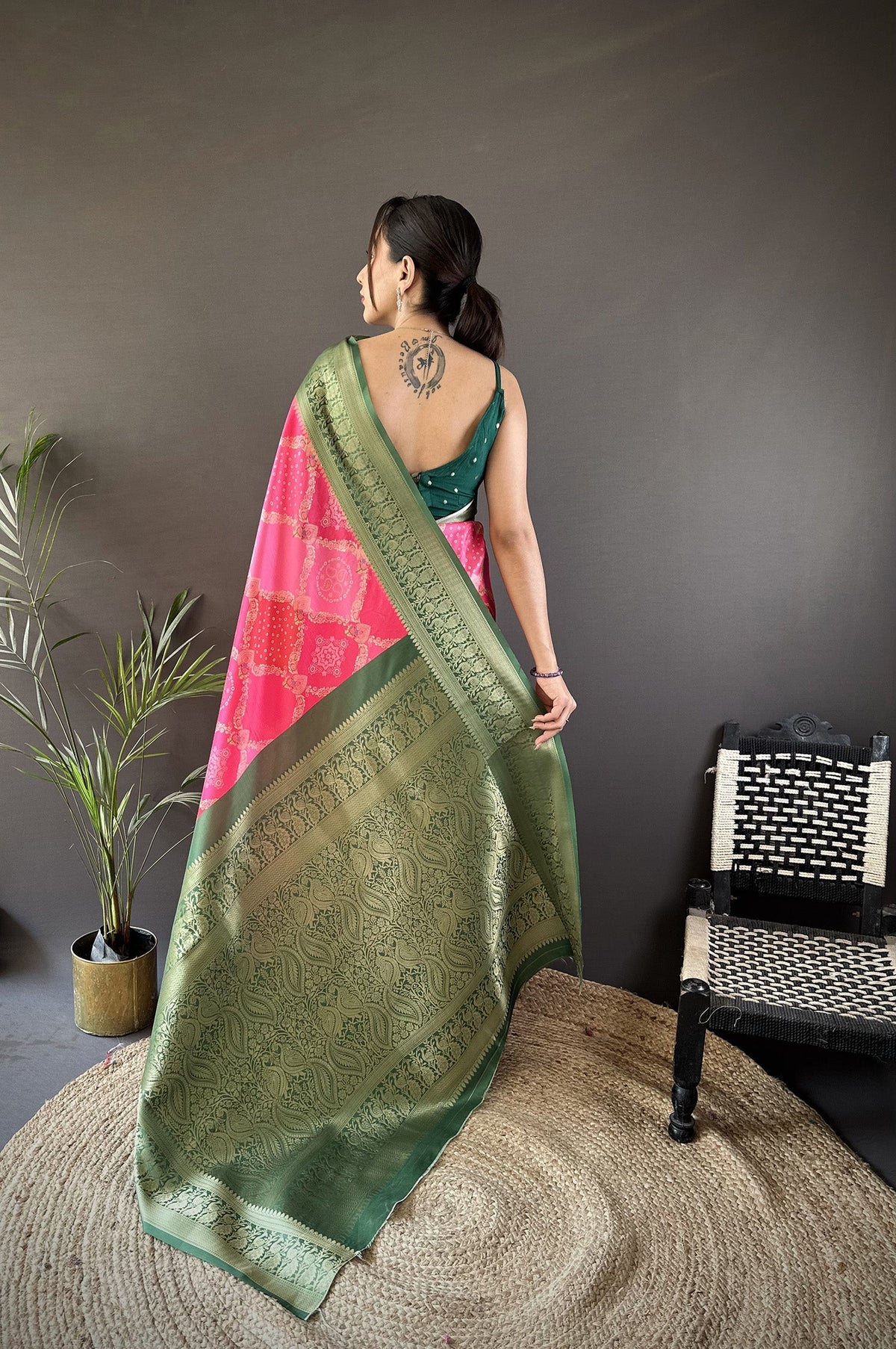 Joban Fashion Pink Soft Lichi Silk Rangcut Jacquard weave Saree | Grocsy