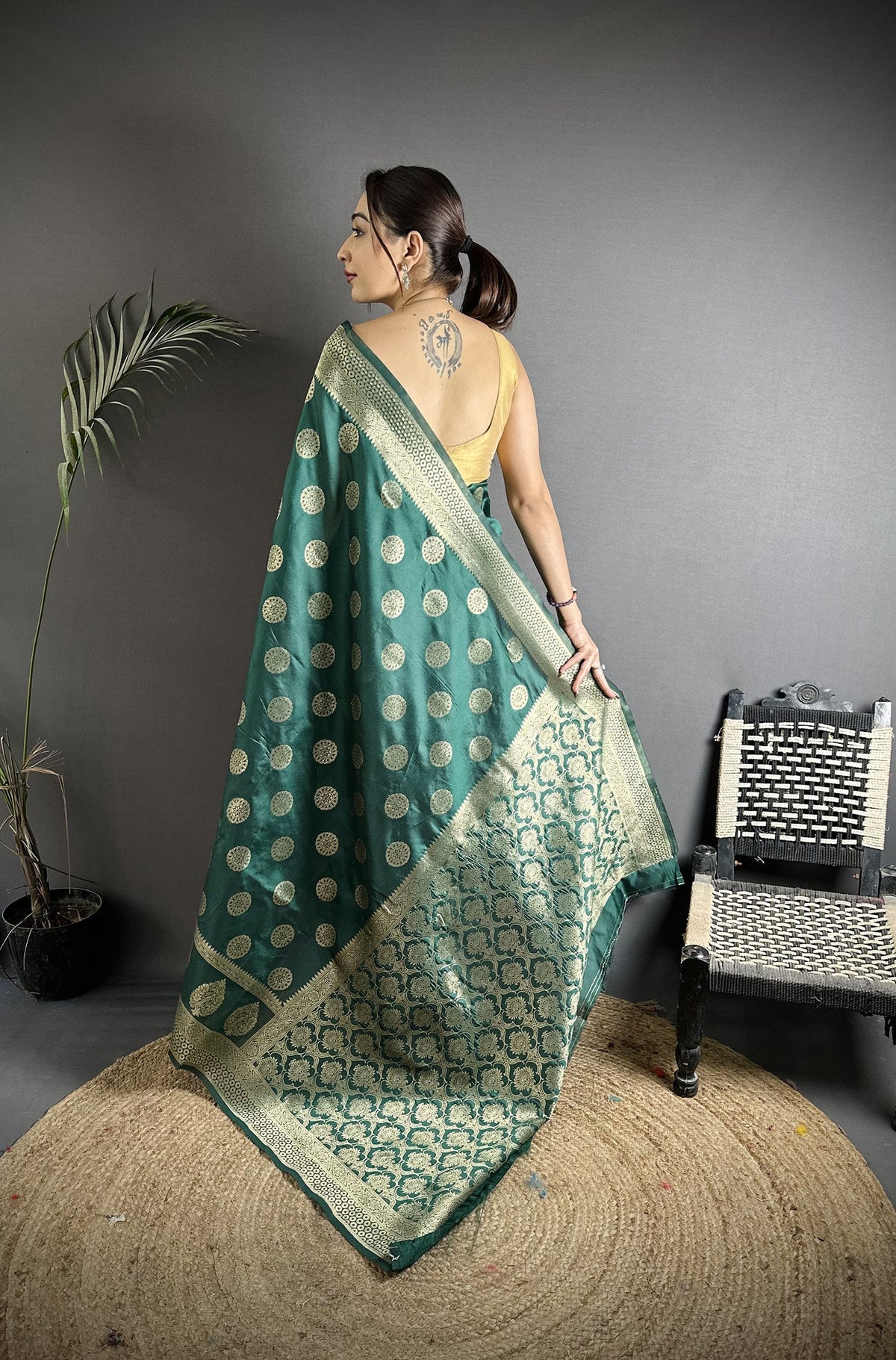 Joban Fashion Green Soft Banarasi Silk Jacquard Weaving Saree | Grocsy