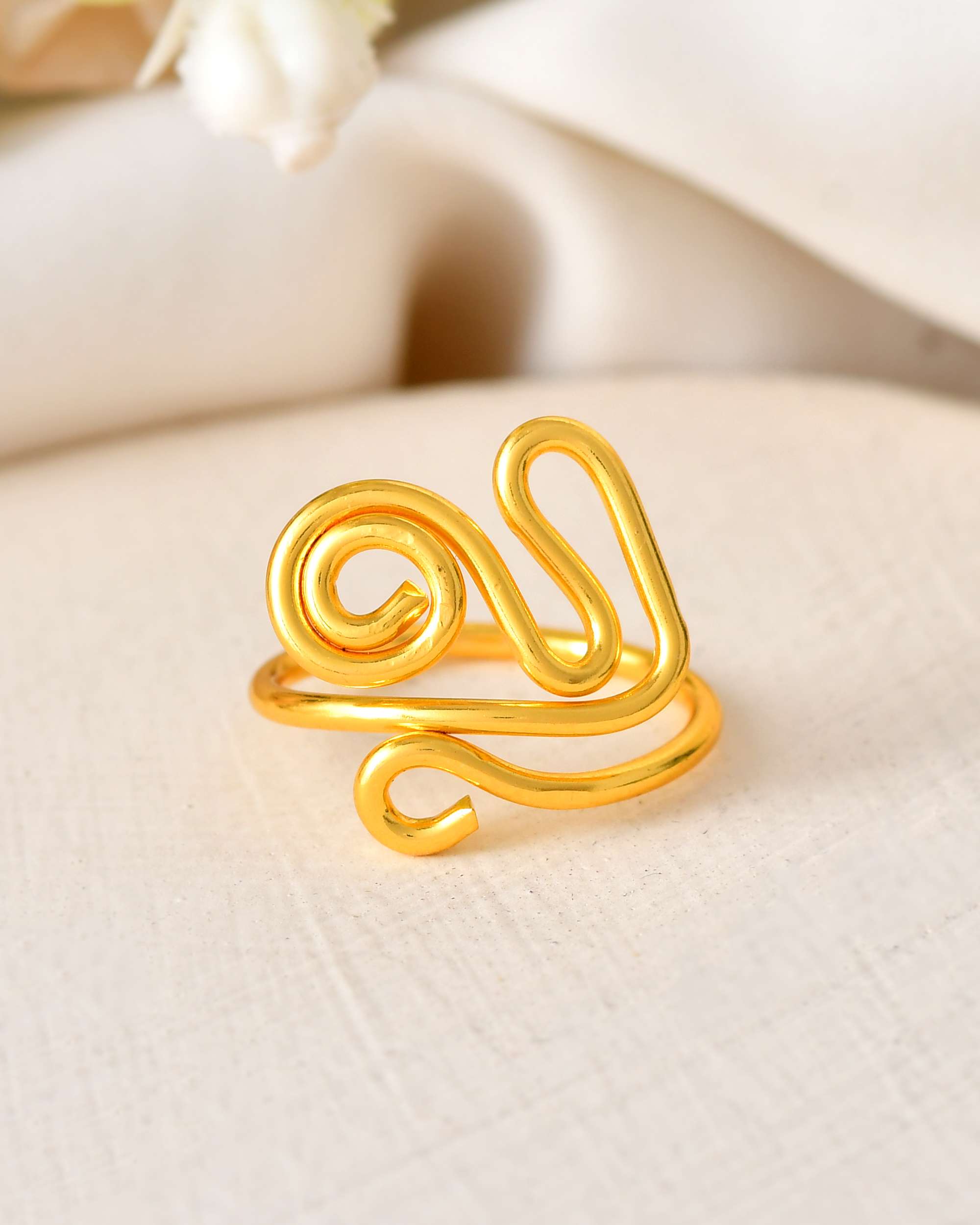 Jewels Nest Gold-Tone Adjustable Spiral Ring – Minimalist Contemporary Finger Ring for Women | Grocsy