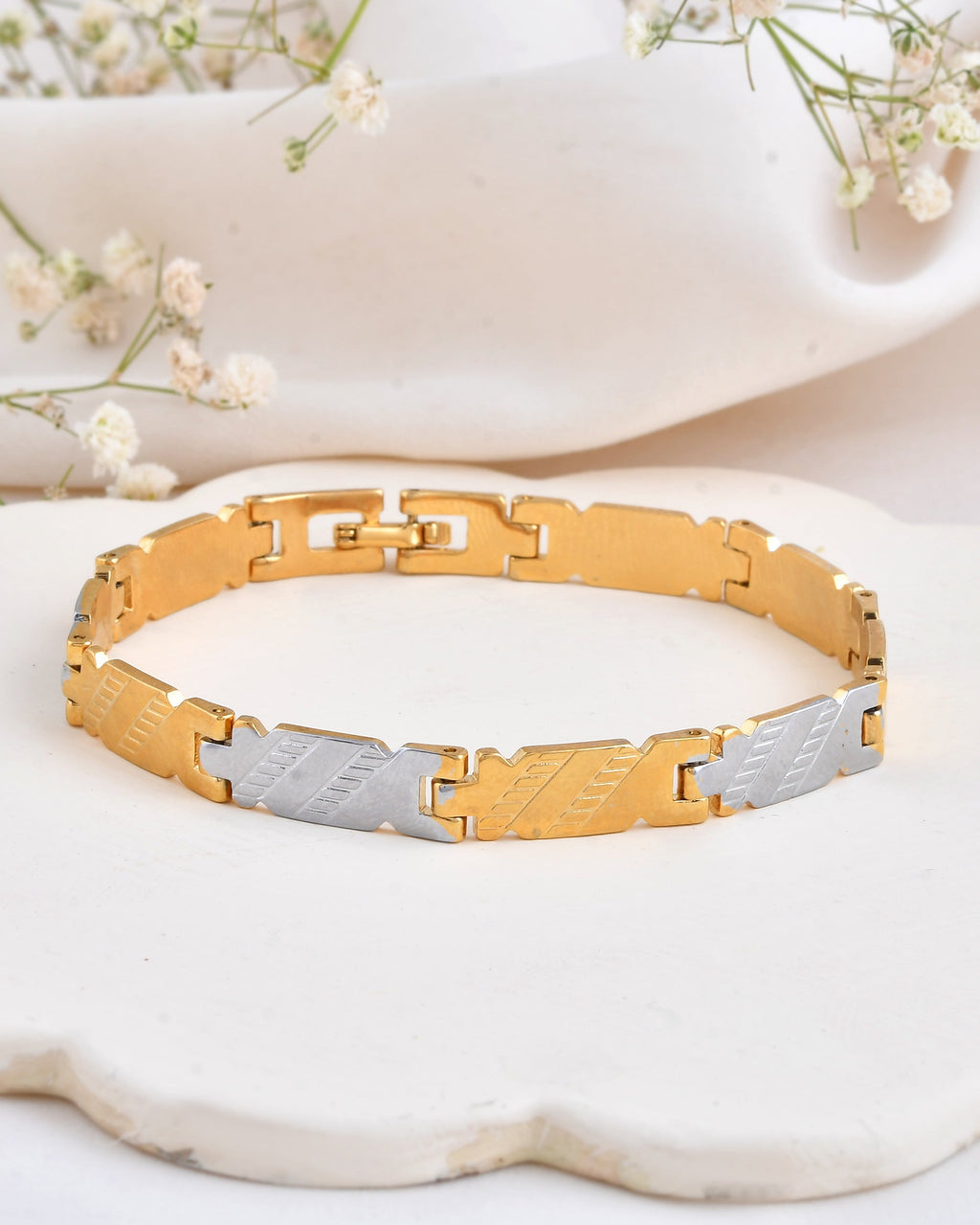 Jewels Nest Elegant Two-Tone Gold & Silver Bracelet