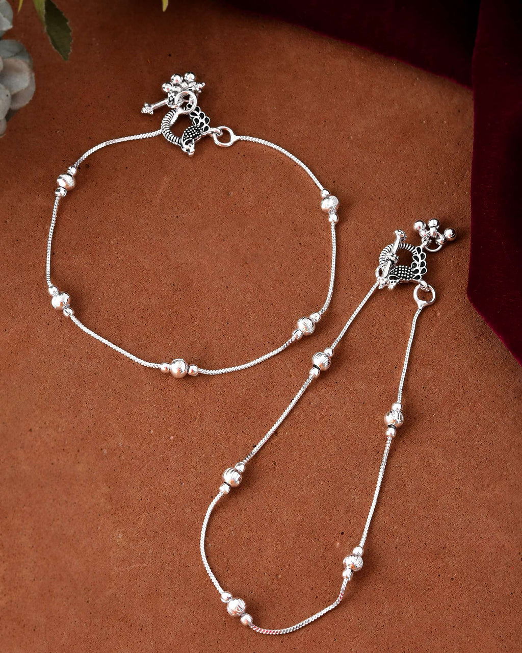 Jewels Nest Set of 2 Traditional Silver-Plated Ball & Chain Anklets | Grocsy