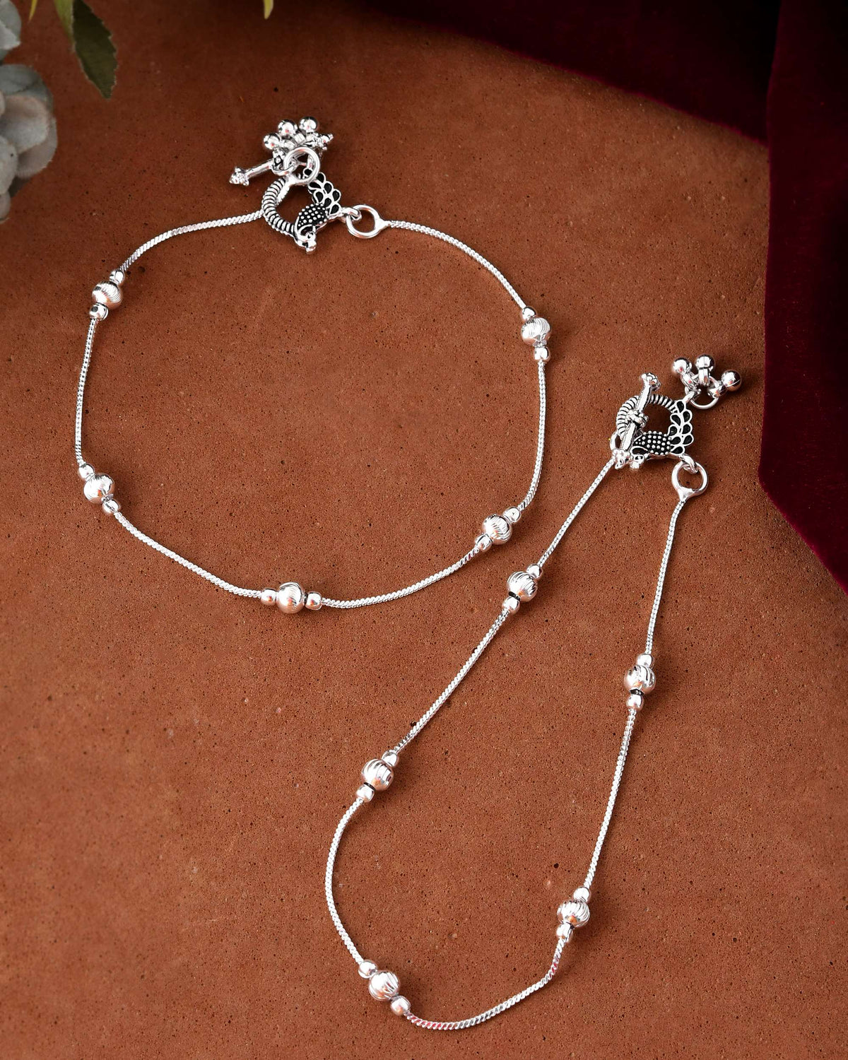 Jewels Nest Set of 2 Traditional Silver-Plated Ball & Chain Anklets | Grocsy