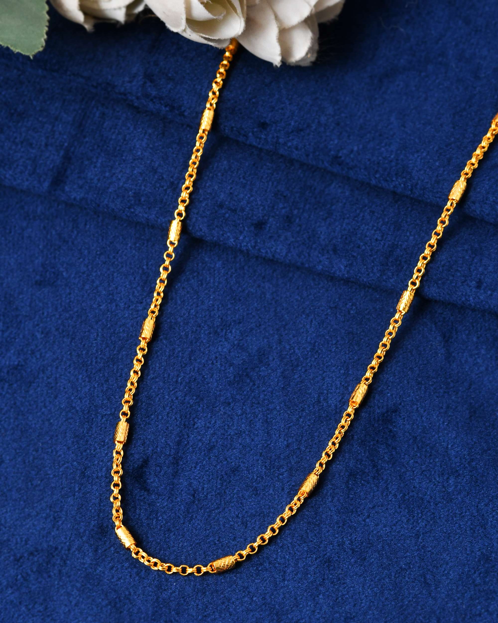 Jewels Nest Subtle Cylinder-Link Gold Necklace | Grocsy