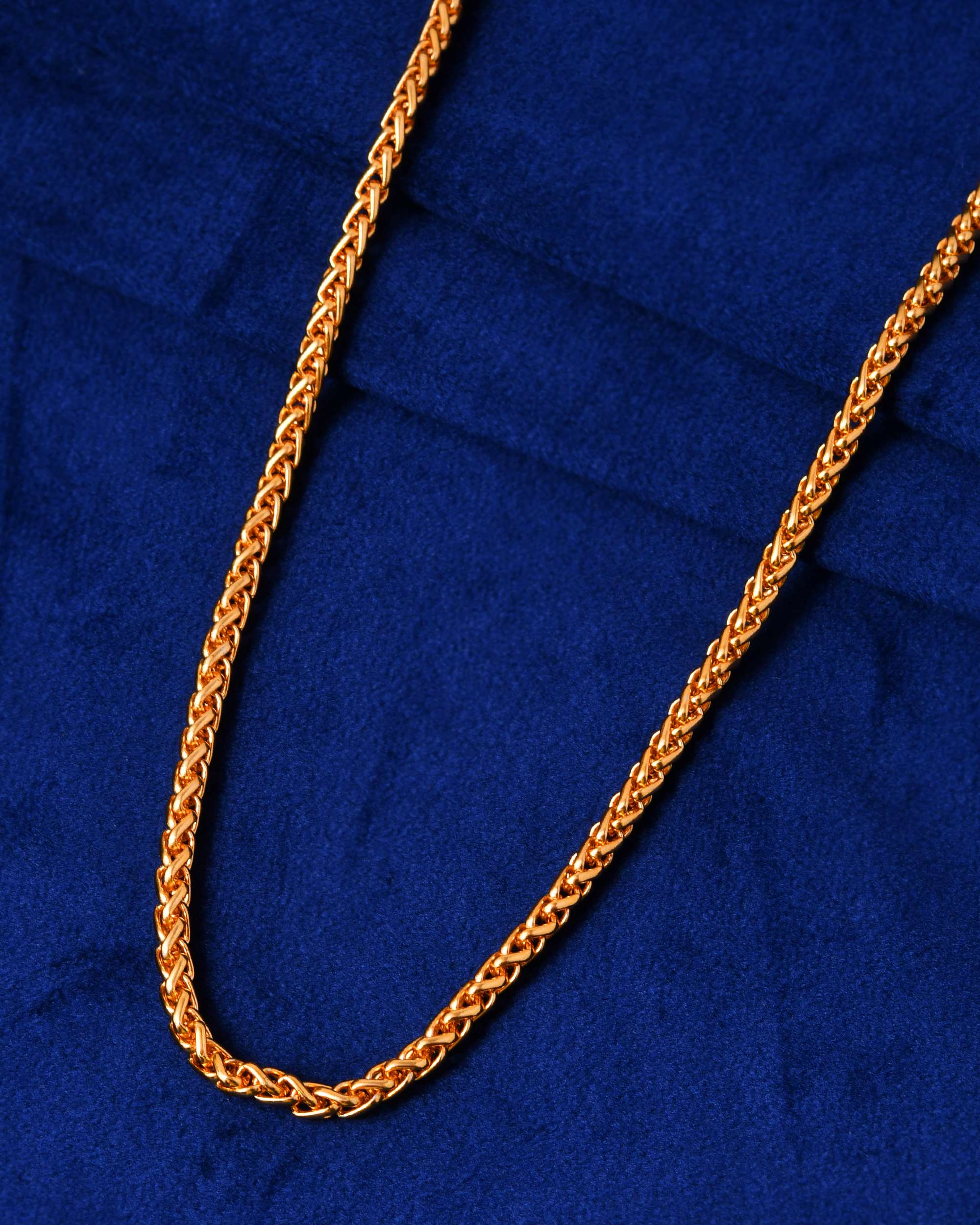 Jewels Nest Statement Rope Chain in Golden Finish | Grocsy