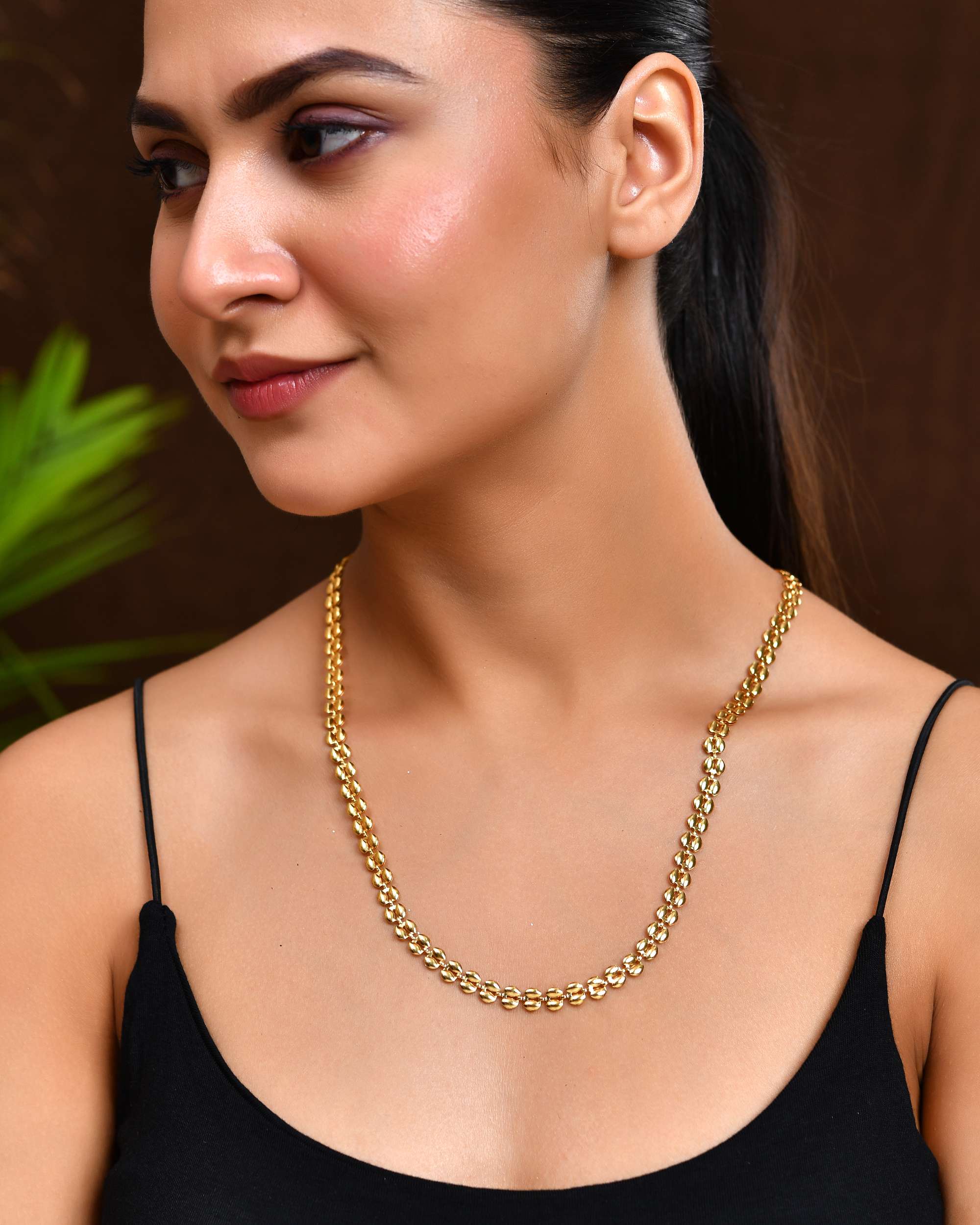 Jewels Nest Statement Gold-Plated Chain with Smooth Rounded Beads | Grocsy